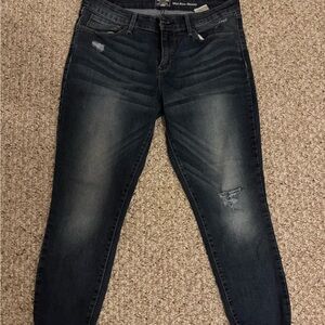 Signature by Levi Strauss Dark Wash Skinny Jeans size 12 31x30